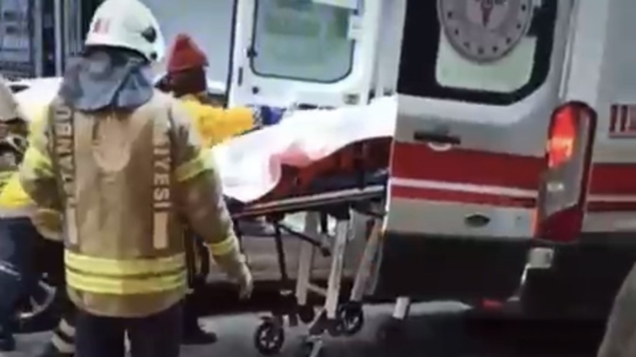 Zeytinburnu'da yangın: 1 kişi hayatını kaybetti